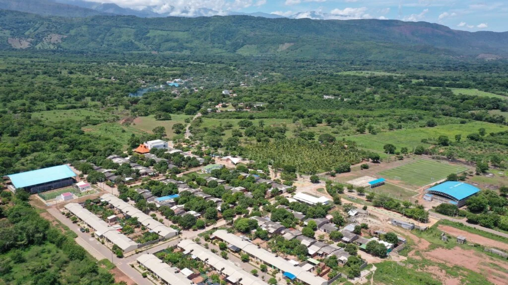 En Semana Santa, familias de La Jagua del Pilar producen pescado desde casa y fortalecen su seguridad alimentaria con acuaponía (La Guajira). Imagen 1.