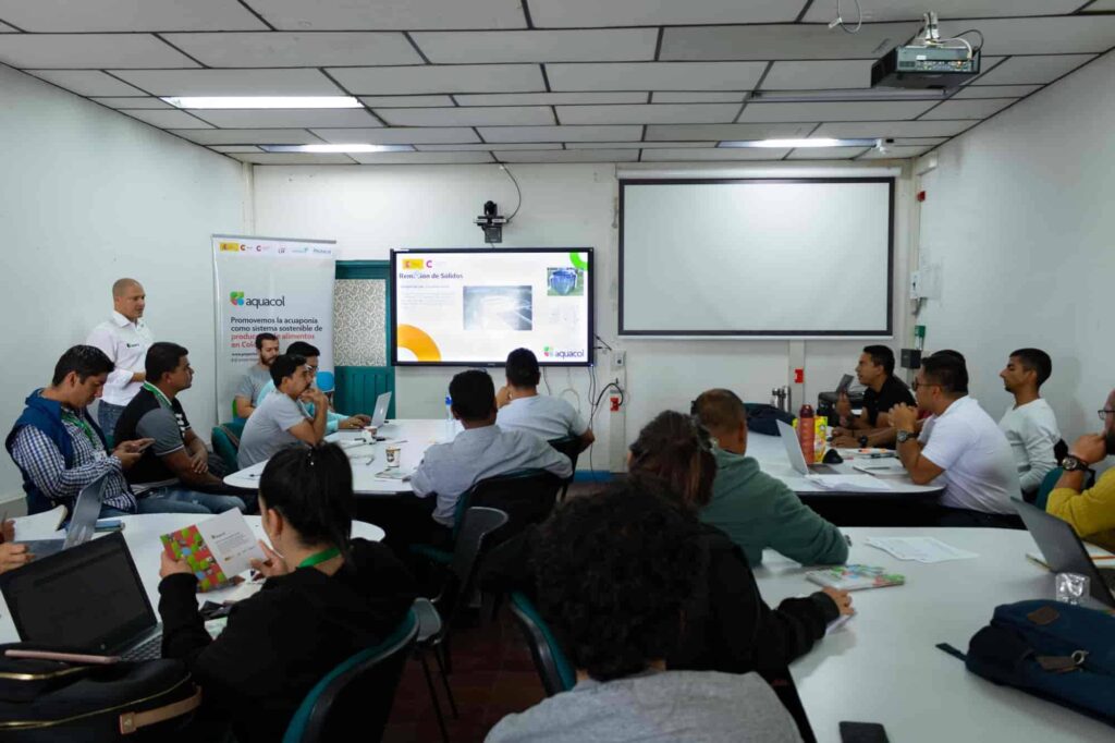 Formación de formadores AQUACOL, 2023. Fotografía 1.